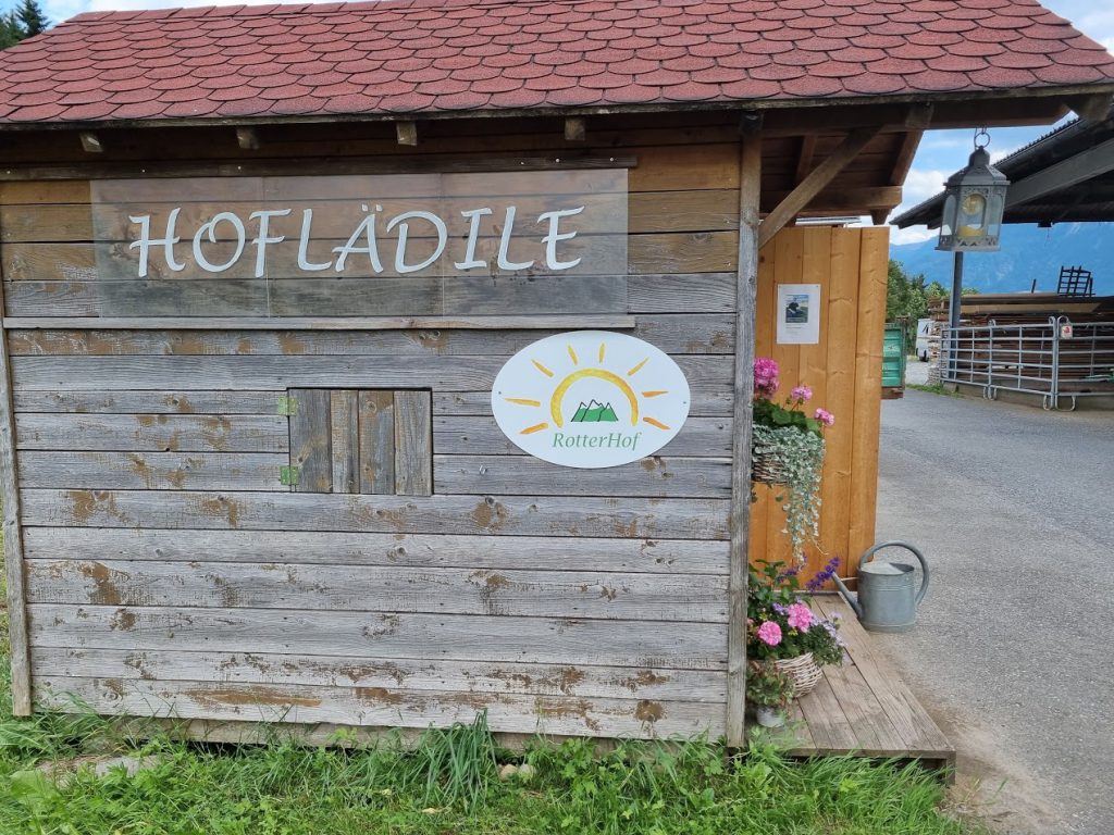 Hoflädile